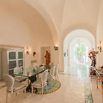 فندق مبيت وإفطار Villacore 4*