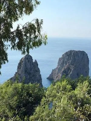 Alojamento de Acomodação e Pequeno-almoço Villacore Capri