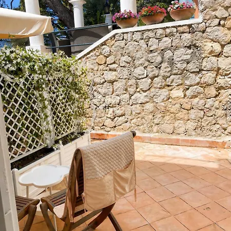 Villacore Alojamento de Acomodação e Pequeno-almoço Capri