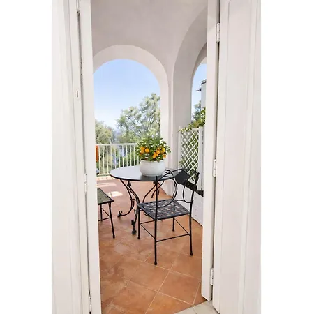 Alojamento de Acomodação e Pequeno-almoço Villacore Capri