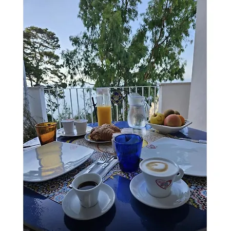 Bed and Breakfast Villacore 4*