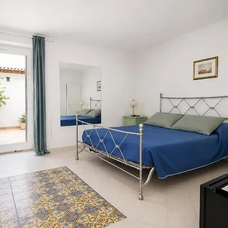 Villacore 4*