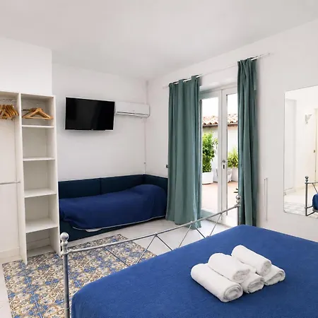 Villacore Capri
