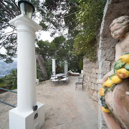 Alojamento de Acomodação e Pequeno-almoço Villacore Capri