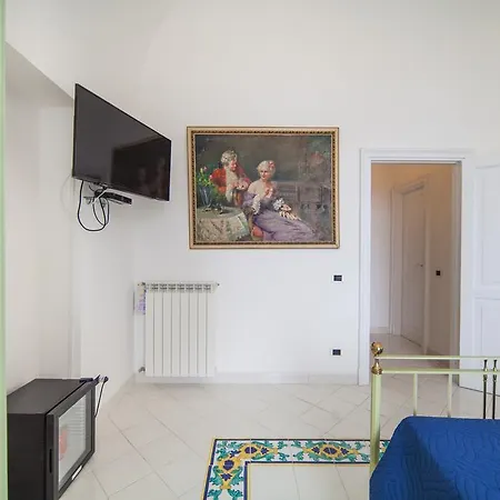 Villacore Capri